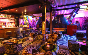 q bar