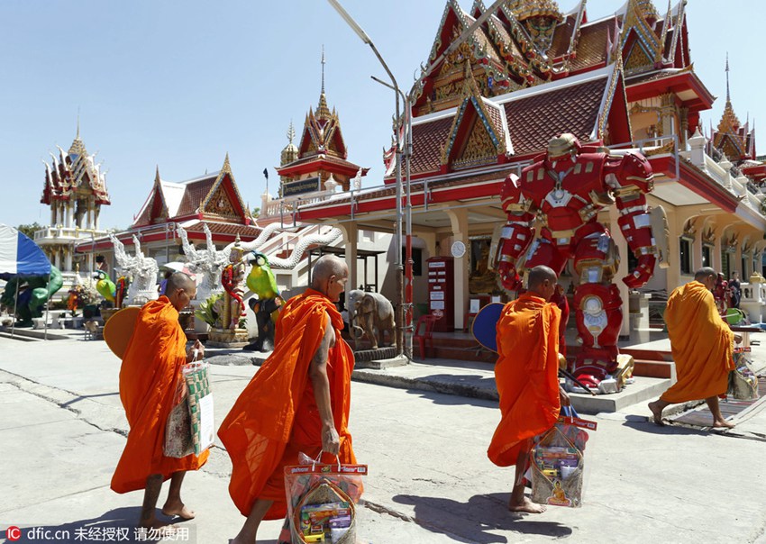 [BANGKOK] Wat Tamru, le Temple des Superhéros
