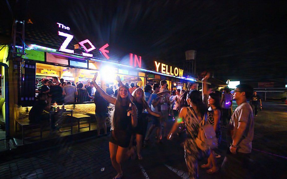 [CHIANG MAI] Le Yellow Bar