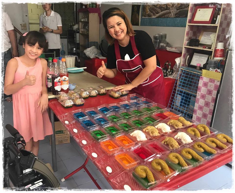 Des gâteaux fécaux à la mode en Thaïlande