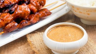 Sauce satay aux cacahuètes, recette facile thaïlandaise