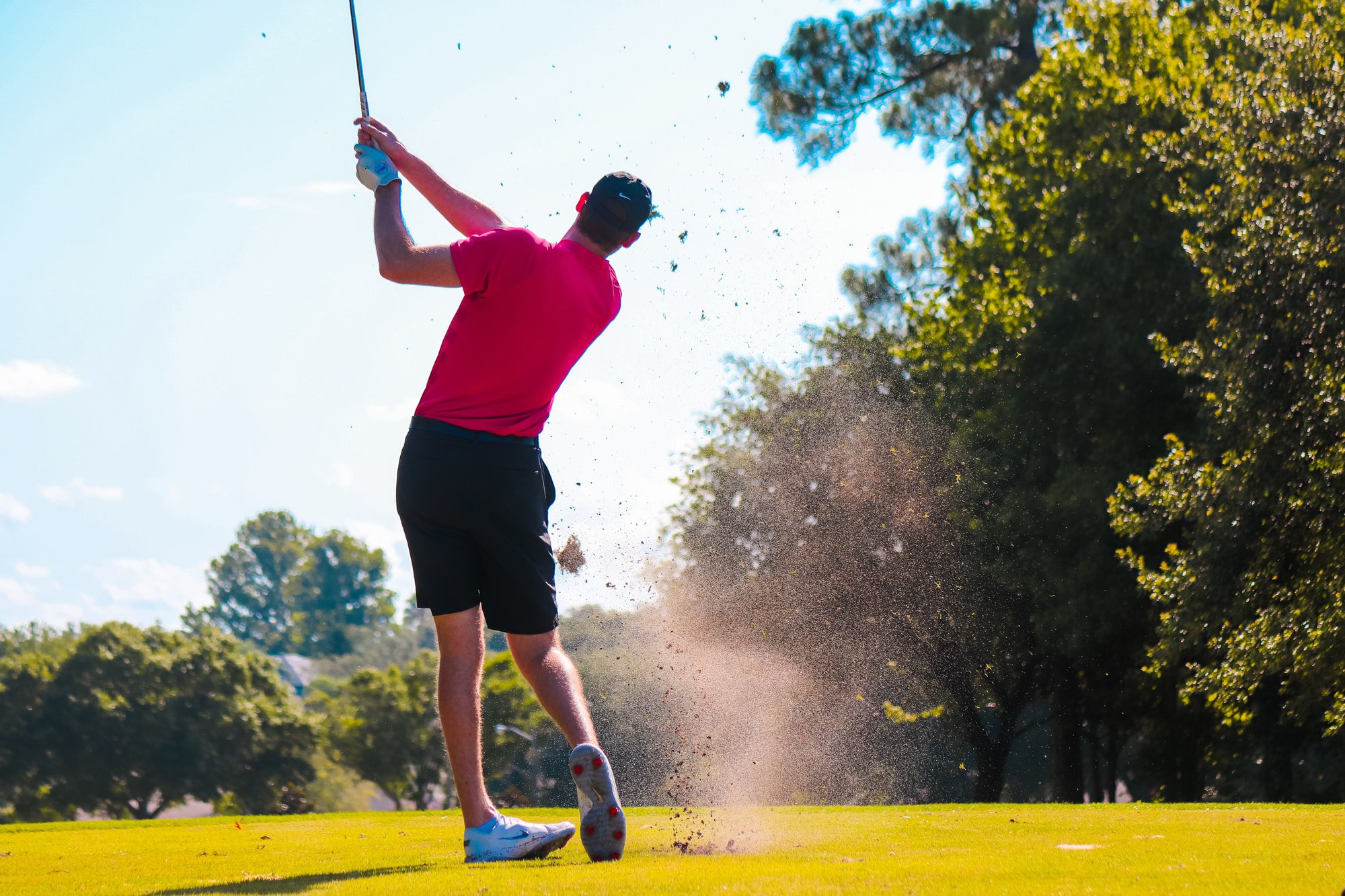 Thaïlande : les touristes peuvent jouer au golf durant leur quarantaine