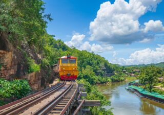 Voyager en train en Thaïlande : 5 itinéraires incontournables cover
