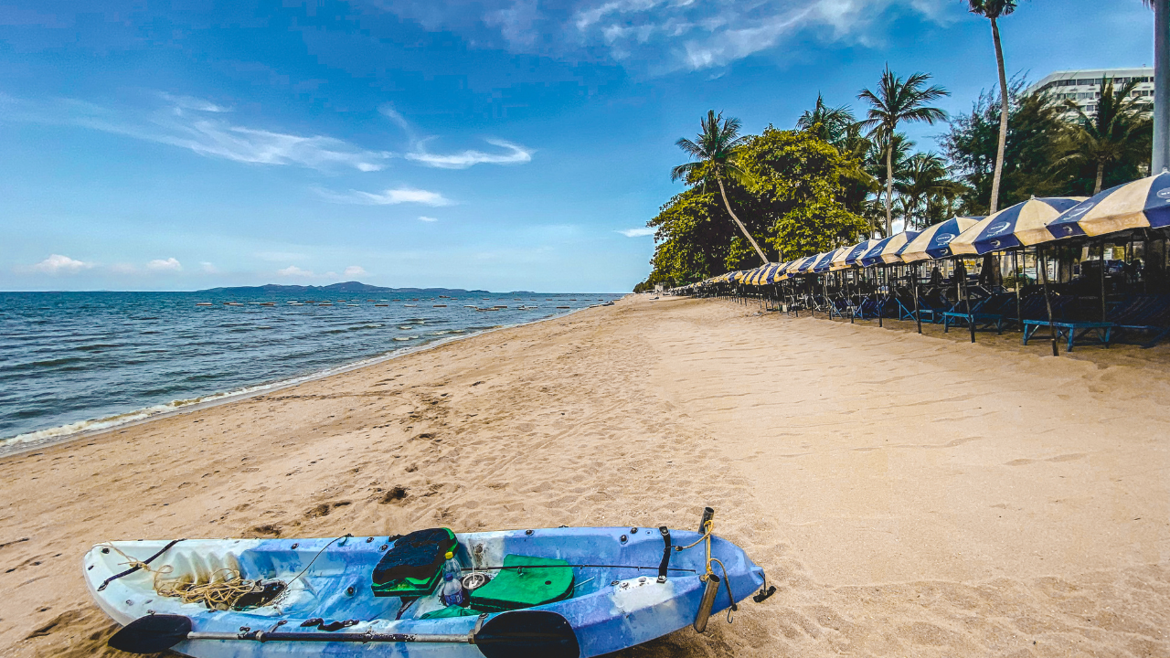 Pattaya Reçoit Trois Certifications Prestigieuses pour la Gestion Exemplaire de Ses Plages