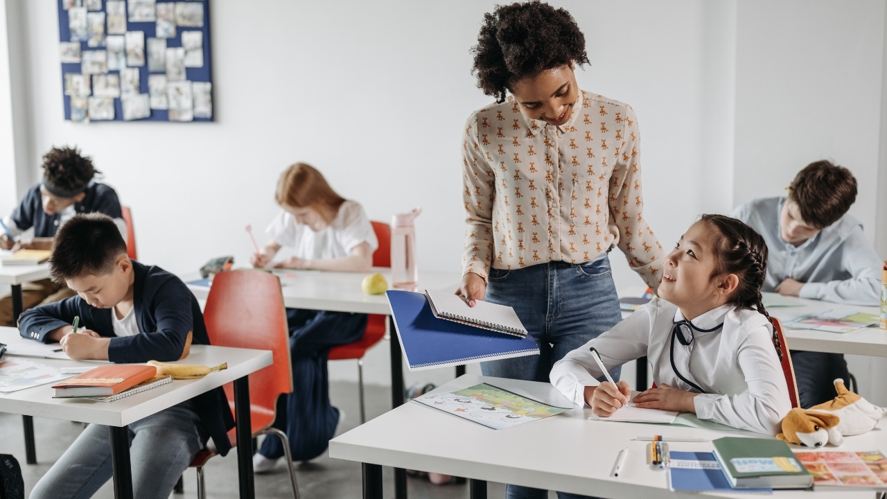 Trouver un emploi en Thaïlande en 2025 - 10 secteurs qui recrutent