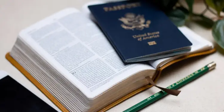 Passeport et documents pour préparer un visa Thailand Elite Bronze 2026